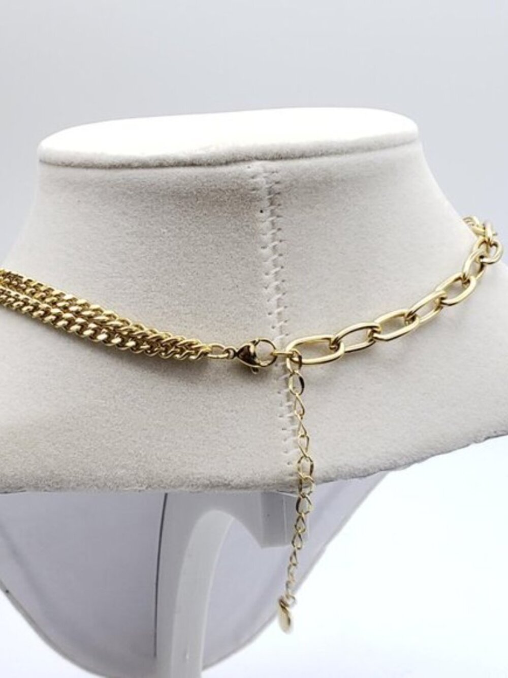 Stainless Steel Gold-Plated Necklace with Authentic Louis Vuitton Padlock - Picture 4 of 15